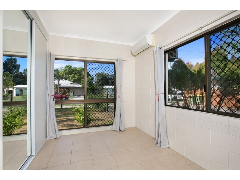 1/27 Mann Street, Edmonton QLD 4869