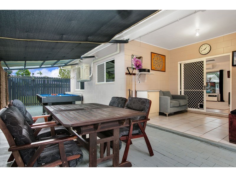 2/22-24 Mount Peter Road, Edmonton QLD 4869