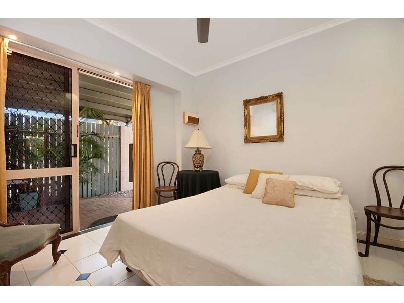 10/267- 269 Esplanade, Cairns North QLD 4870