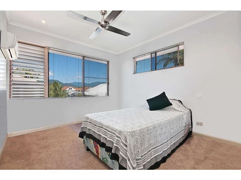 10/267- 269 Esplanade, Cairns North QLD 4870