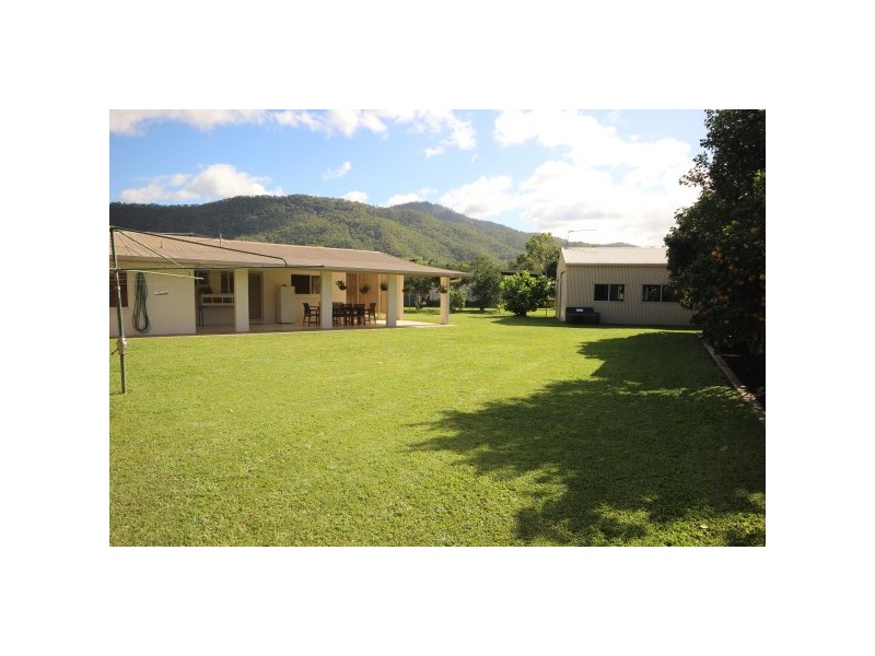 4 Lowrey Close, Gordonvale QLD 4865
