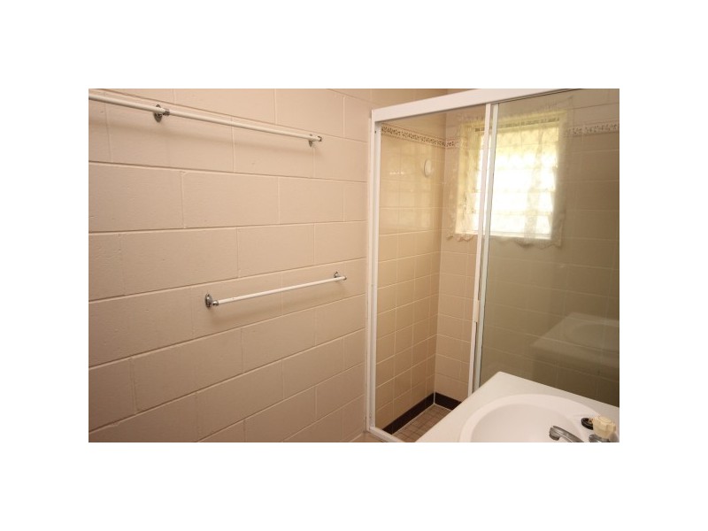 1/4 Farmer Street, Edmonton QLD 4869