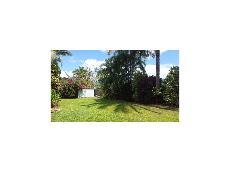 17 Kangaroo Street, Bentley Park QLD 4869