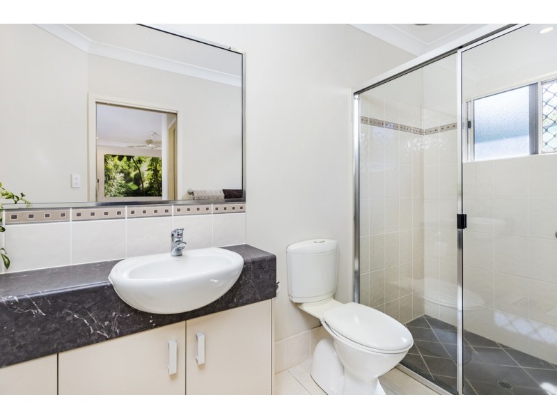 9 Laidley Close, Bentley Park QLD 4869