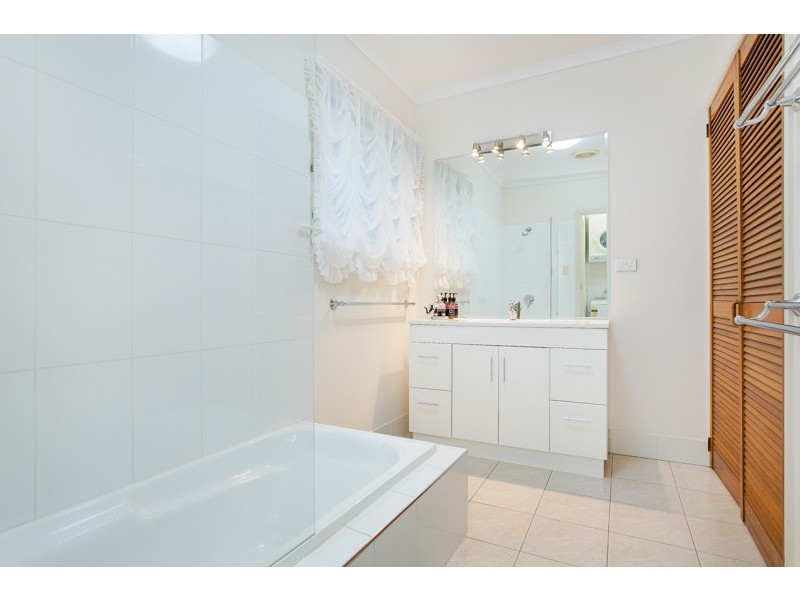 51 Currawong Street, Bayview Heights QLD 4868