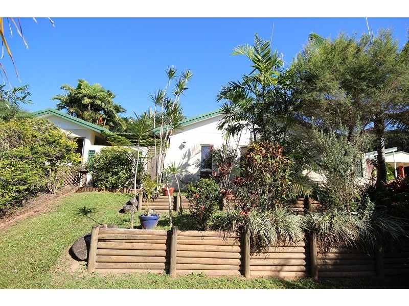 13 Wiskar Close, Bentley Park QLD 4869