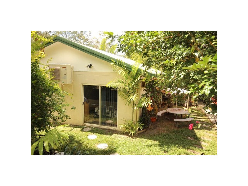 13 Wiskar Close, Bentley Park QLD 4869