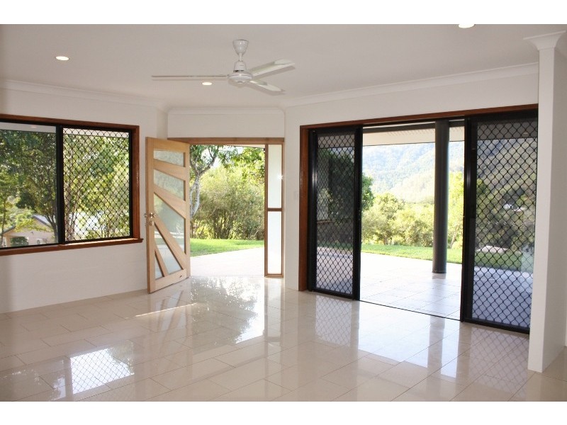 9 – 11 Prospector Close, Goldsborough QLD 4865