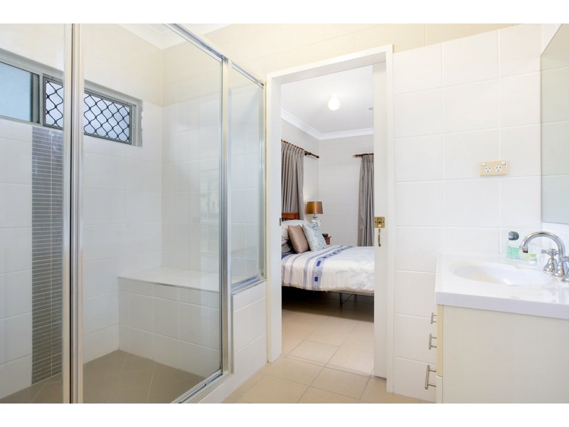 2 Townsend Close, Edmonton QLD 4869