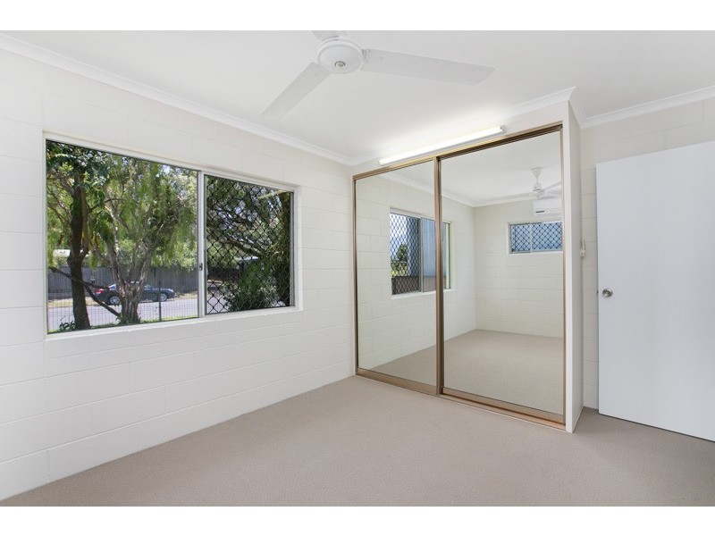 14 Kowinka Street, White Rock QLD 4868