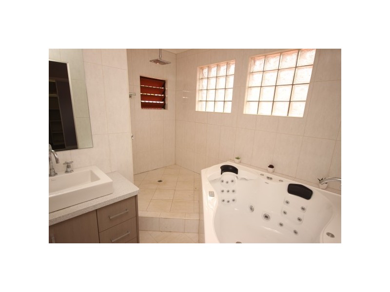 29 Julia Percy Close, Bentley Park QLD 4869