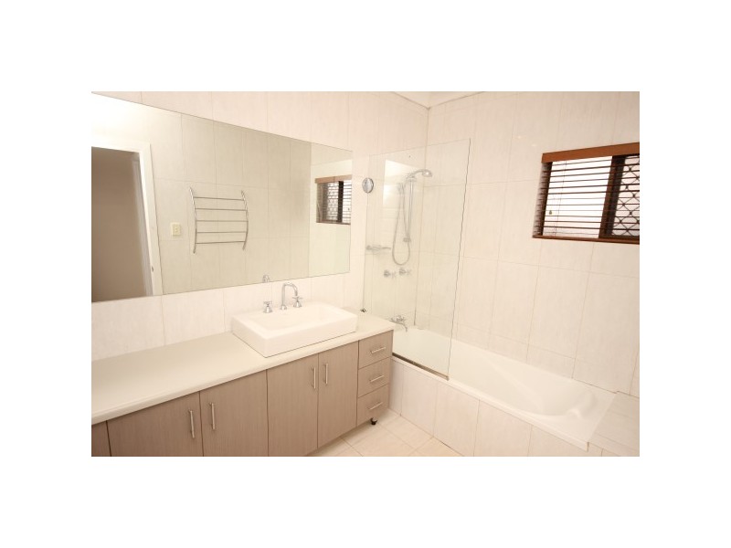 29 Julia Percy Close, Bentley Park QLD 4869