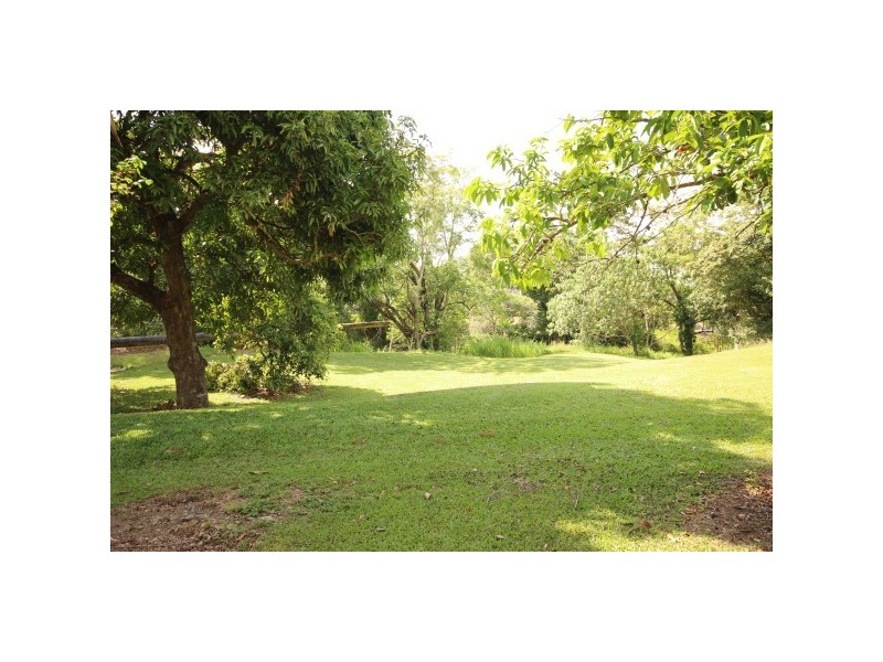 25 Woomala Street, Woree QLD 4868