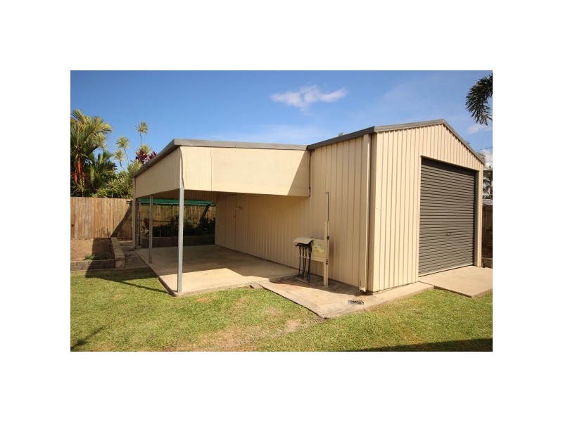 22 Bathurst Drive, Bentley Park QLD 4869