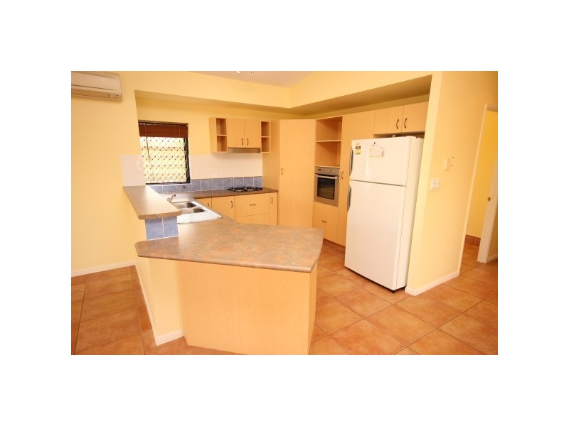 22 Bathurst Drive, Bentley Park QLD 4869