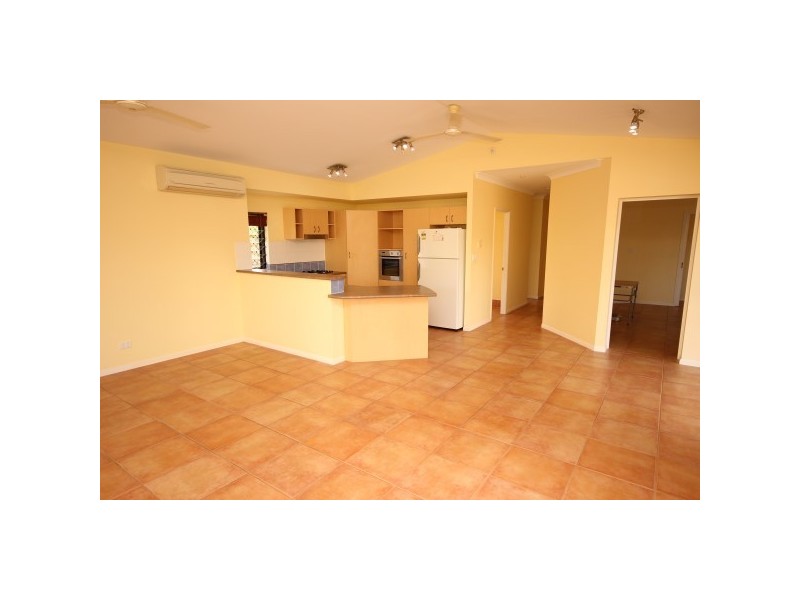 22 Bathurst Drive, Bentley Park QLD 4869