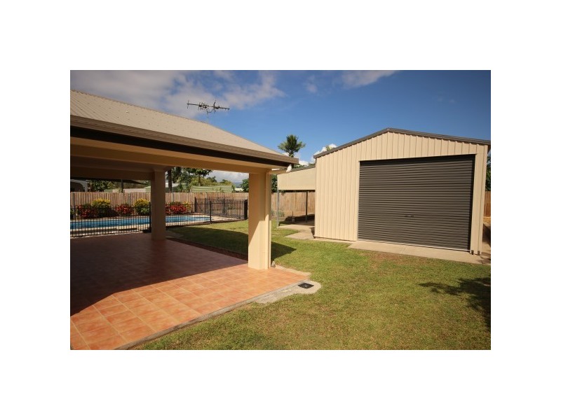 22 Bathurst Drive, Bentley Park QLD 4869