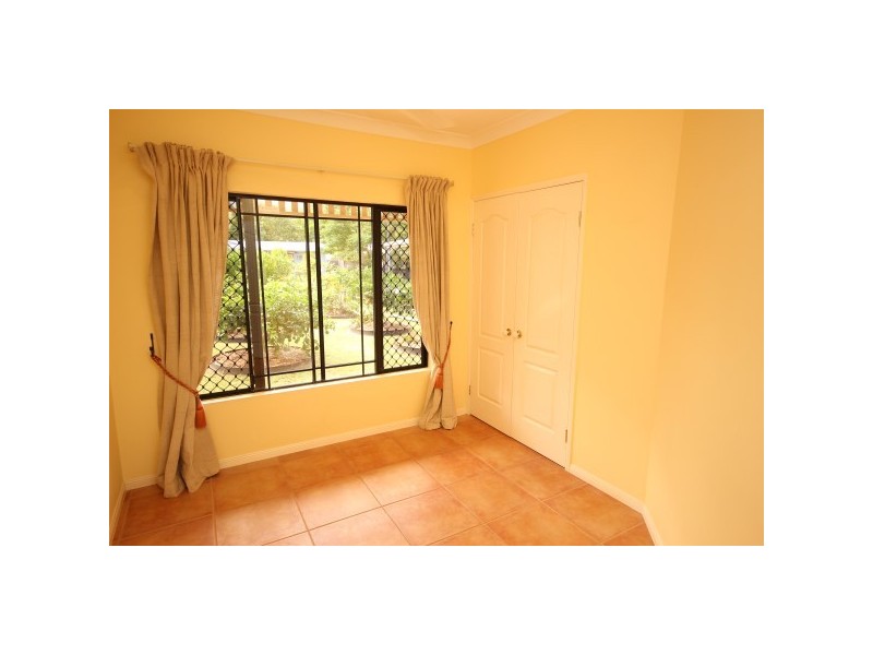 22 Bathurst Drive, Bentley Park QLD 4869