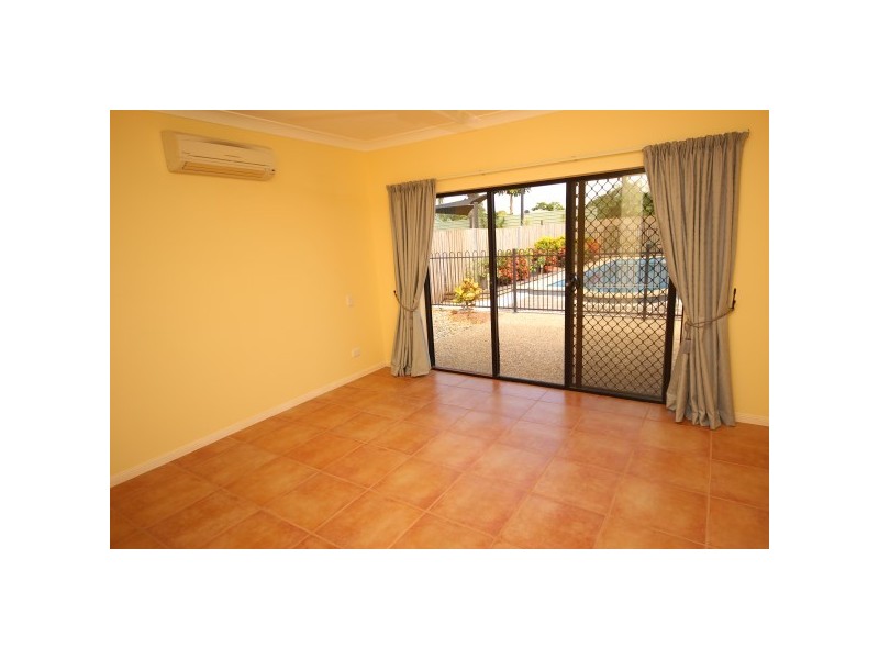 22 Bathurst Drive, Bentley Park QLD 4869