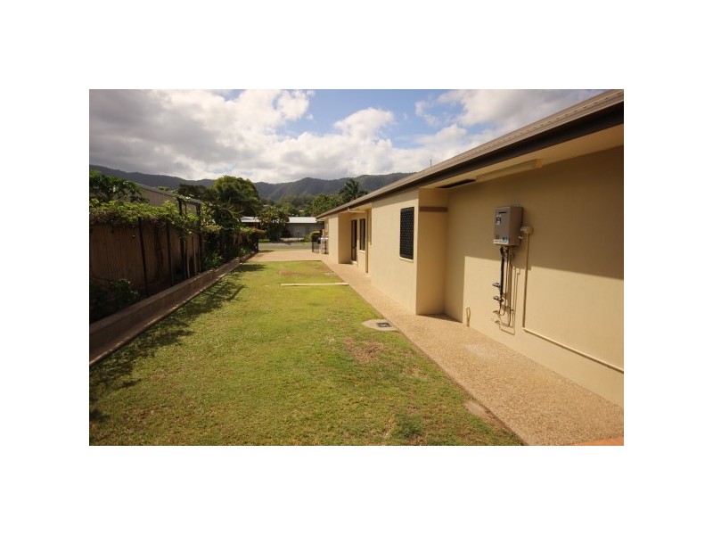 22 Bathurst Drive, Bentley Park QLD 4869