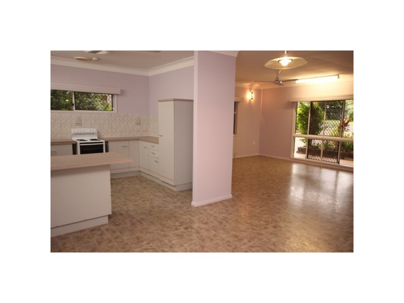 13 Resolution Drive, Bentley Park QLD 4869