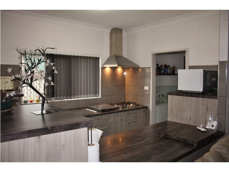 2 /27 Armstrong Street, Edmonton QLD 4869