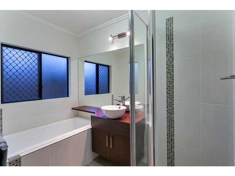 119 Roberts Drive, Trinity Beach QLD 4879