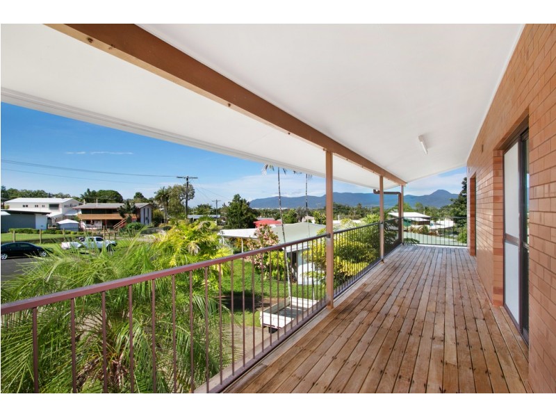9 Fiesta Close, Bayview Heights QLD 4868