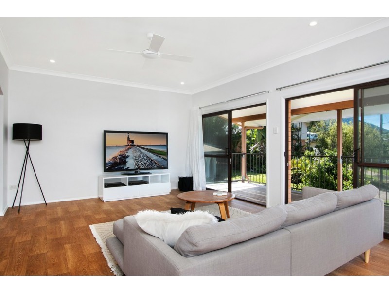 9 Fiesta Close, Bayview Heights QLD 4868