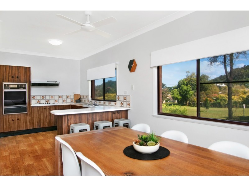 9 Fiesta Close, Bayview Heights QLD 4868
