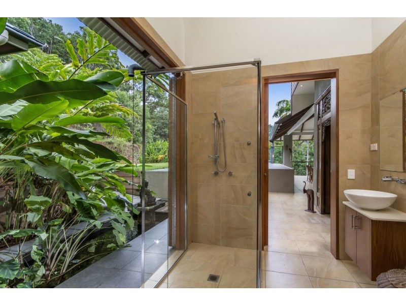 2286 Pine Creek Road, Cairns QLD 4870