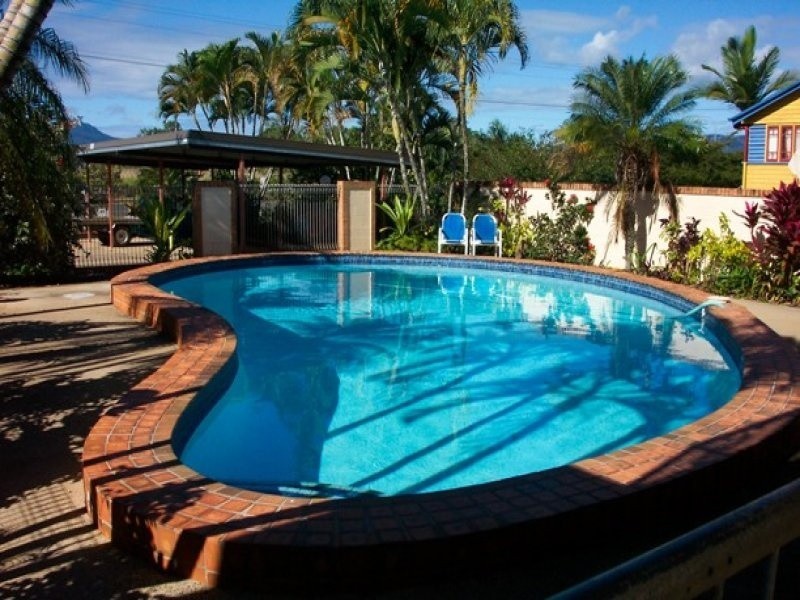8/35 Bruce hwy, Edmonton QLD 4869