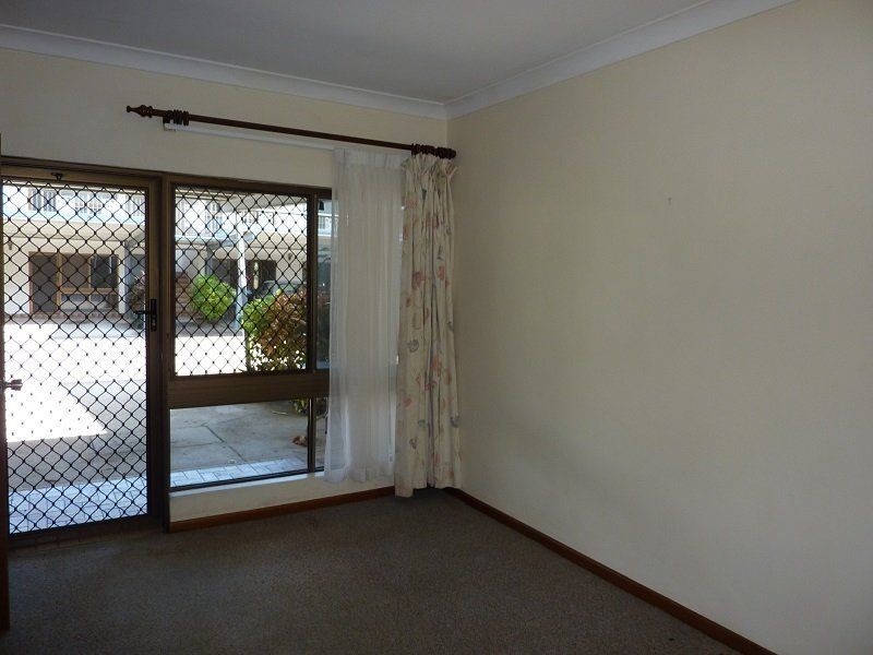 8/35 Bruce hwy, Edmonton QLD 4869