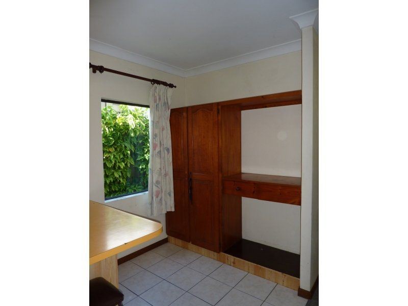 8/35 Bruce hwy, Edmonton QLD 4869