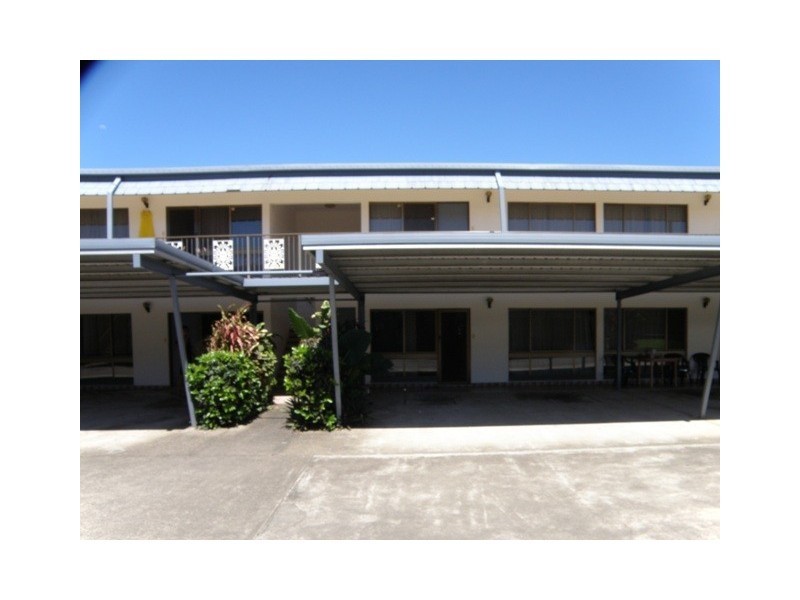 8/35 Bruce hwy, Edmonton QLD 4869