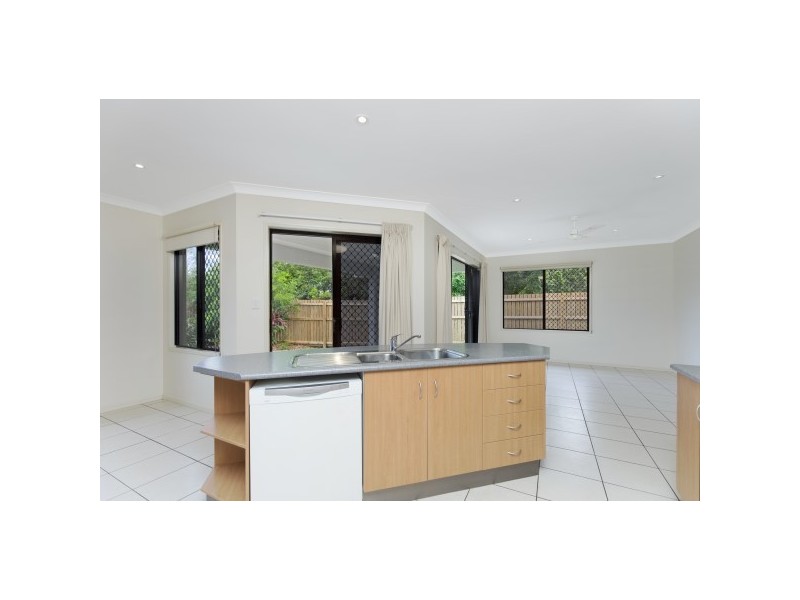 16 Starr Cl, Bentley Park QLD 4869