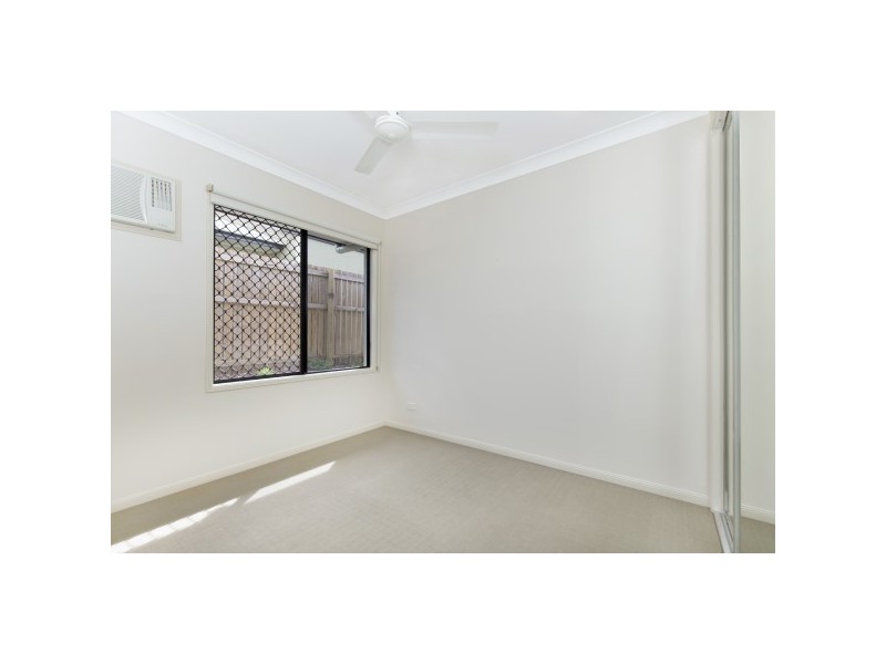 16 Starr Cl, Bentley Park QLD 4869