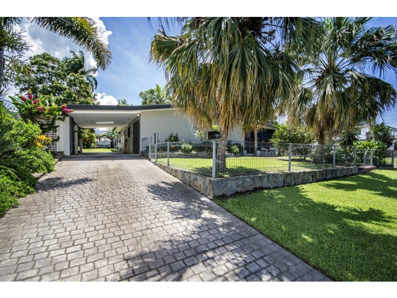 17 Trojan Street, Edmonton QLD 4869
