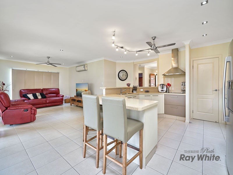 60 Fitzmaurice Drive, Bentley Park QLD 4869