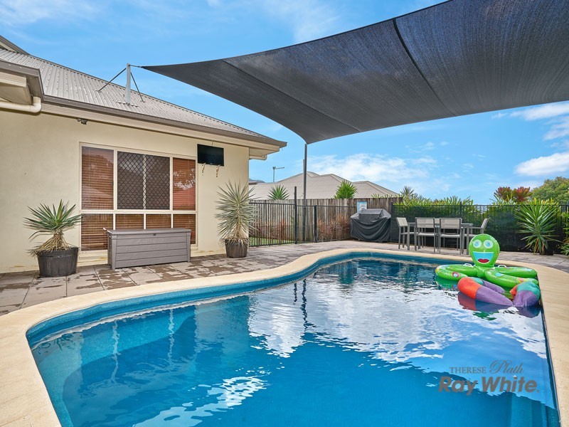 60 Fitzmaurice Drive, Bentley Park QLD 4869