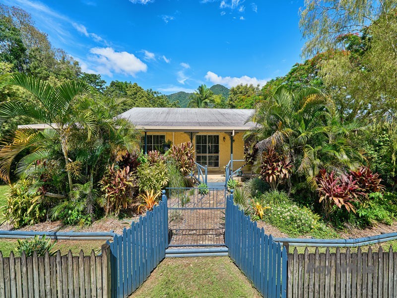 141 Progress Road, White Rock QLD 4868