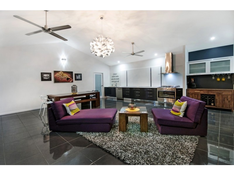 42 Mayflower Street, Mount Sheridan QLD 4868