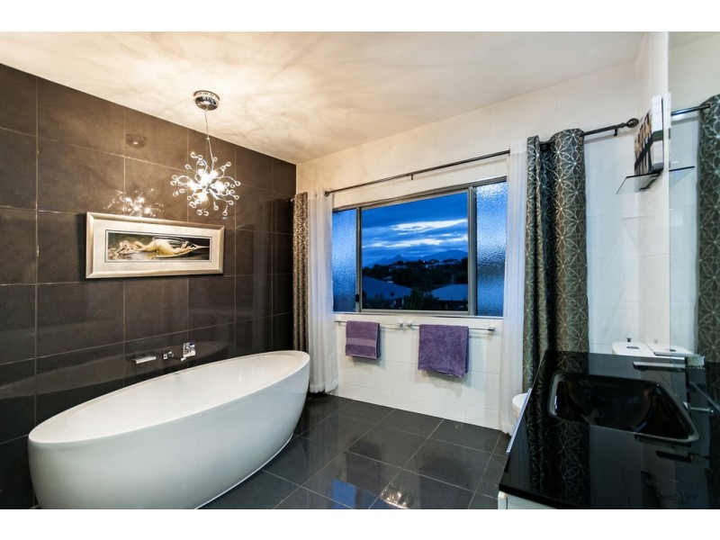 42 Mayflower Street, Mount Sheridan QLD 4868