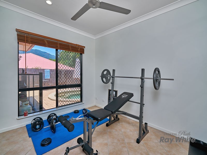 33 Surtees Close, Bentley Park QLD 4869