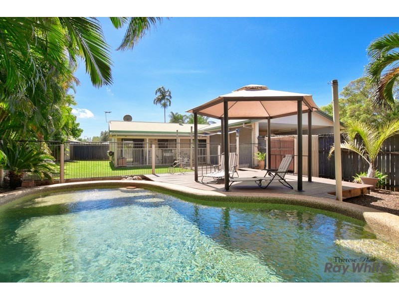 136 Robert Road, Bentley Park QLD 4869