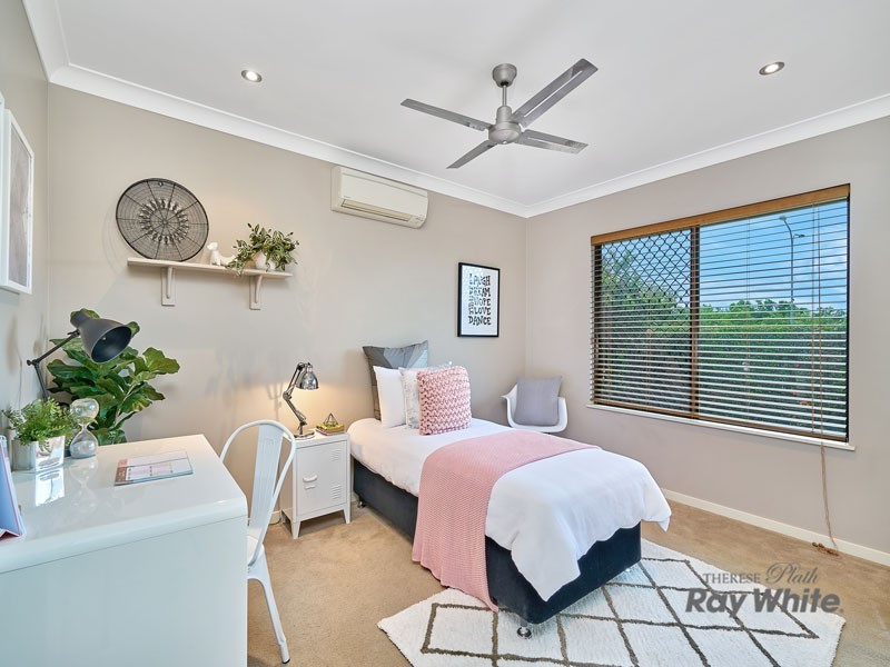 2 Wenlock Close, Mount Sheridan QLD 4868