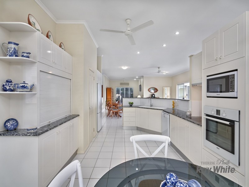 35 Southerden Drive, Mooroobool QLD 4870