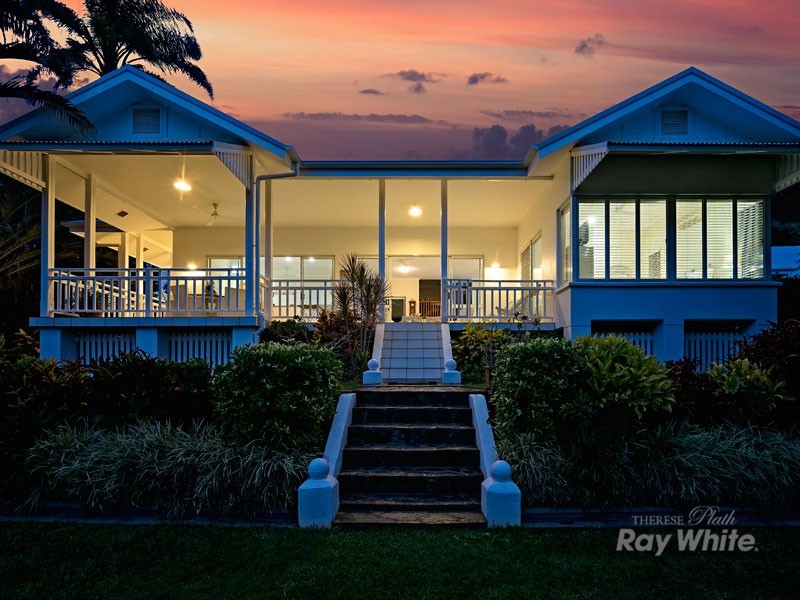 35 Southerden Drive, Mooroobool QLD 4870