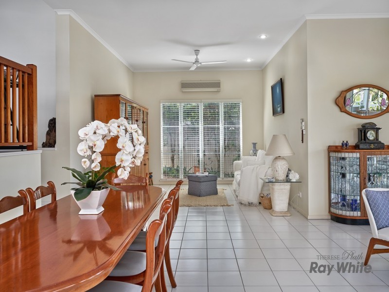 35 Southerden Drive, Mooroobool QLD 4870