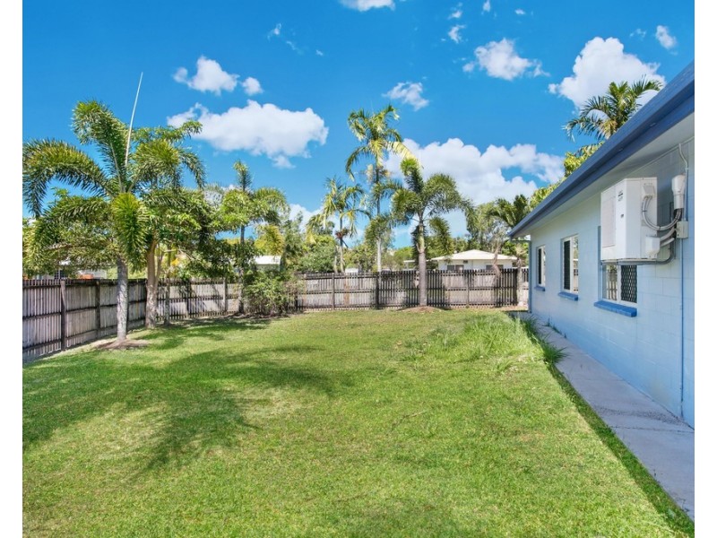 Bentley Park QLD 4869